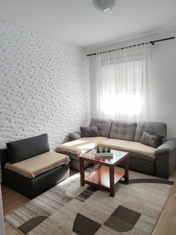 Apartmani Mila A1 & A2 & 3 Trogir Exterior photo
